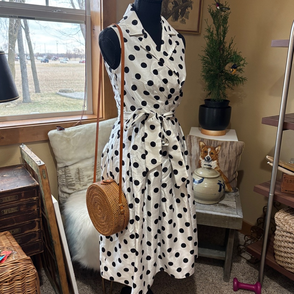 Jessica Howard White and Black Polka Dot Sleeveless Tie-Waist Midi Dress
